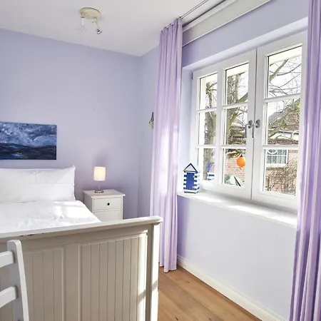 Apartament Garden 1 *